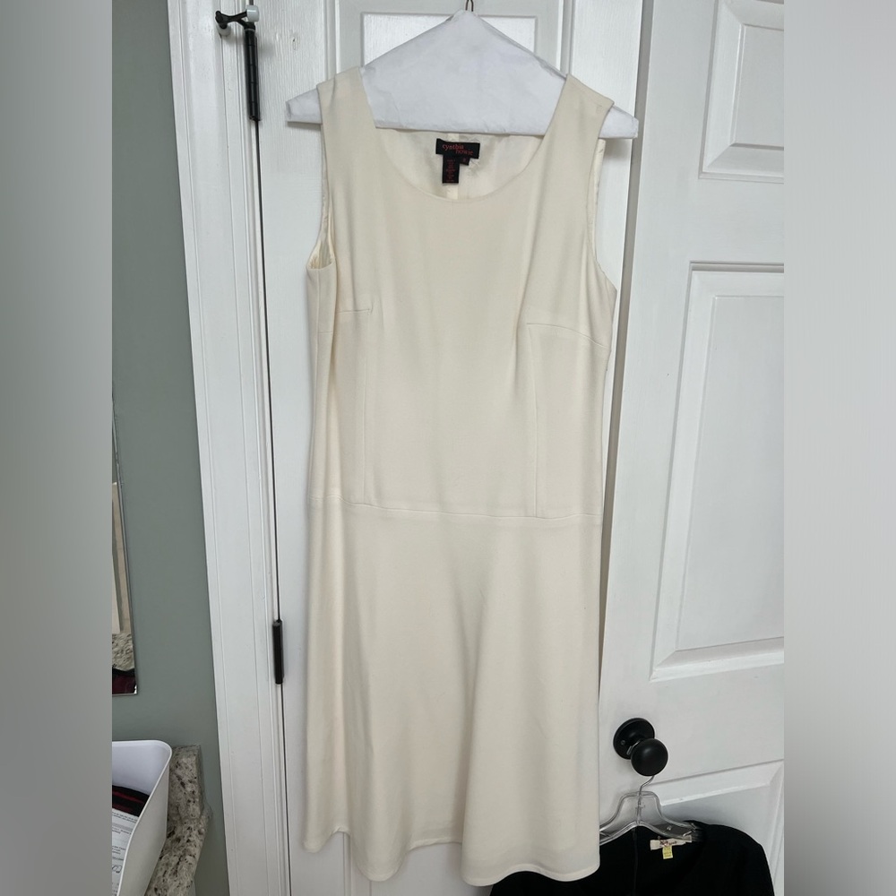 White Cynthia howie dress size 8